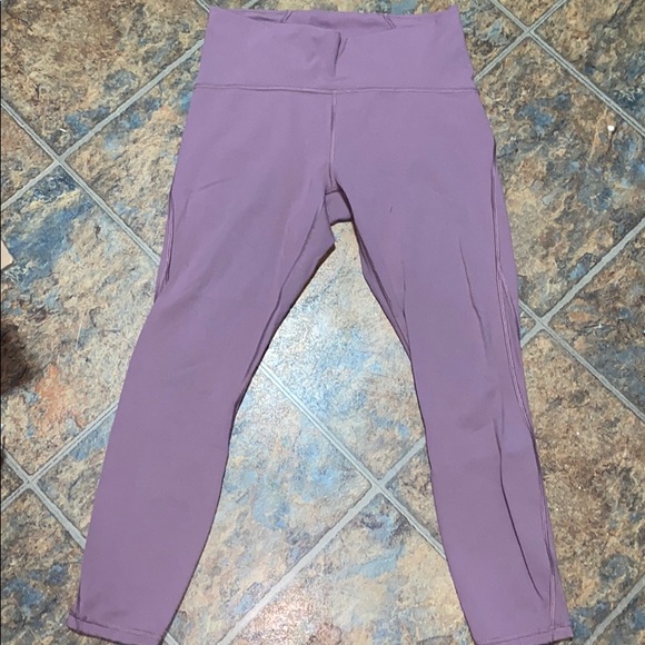 Pink cropped leggings